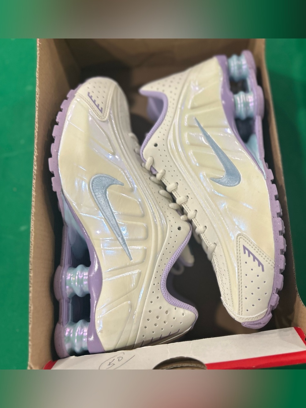 Nike Women’s Athletic Shox Shoes - Cream & Lavender